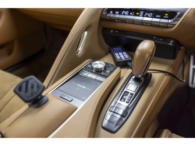 TOYOTA LEXUS LC500 2017 Image 31