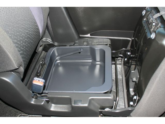 SUZUKI SOLIO BANDIT 2015 Image 31