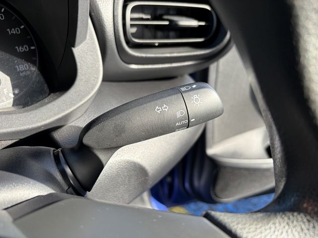 TOYOTA YARIS 2022 Image 31