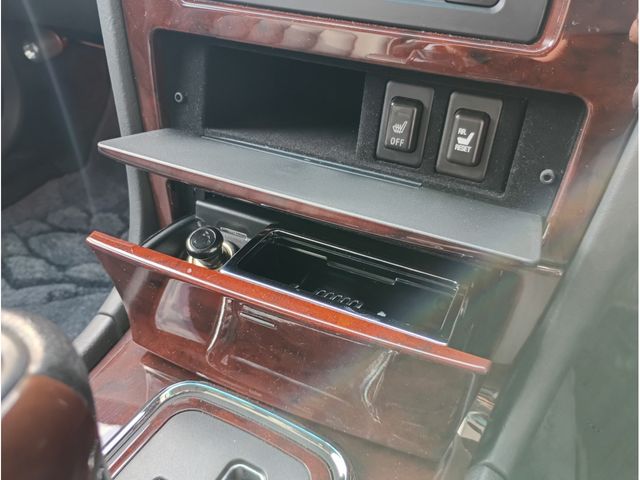 MITSUBISHI DIGNITY 2000 Image 31