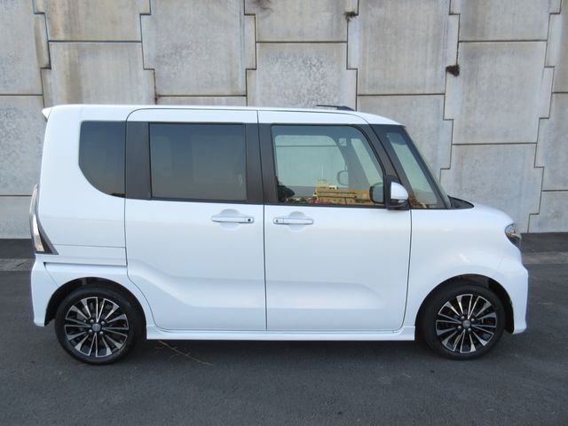DAIHATSU TANTO CUSTOM 2020 Image 31