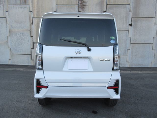 DAIHATSU TANTO CUSTOM 2020 Image 31