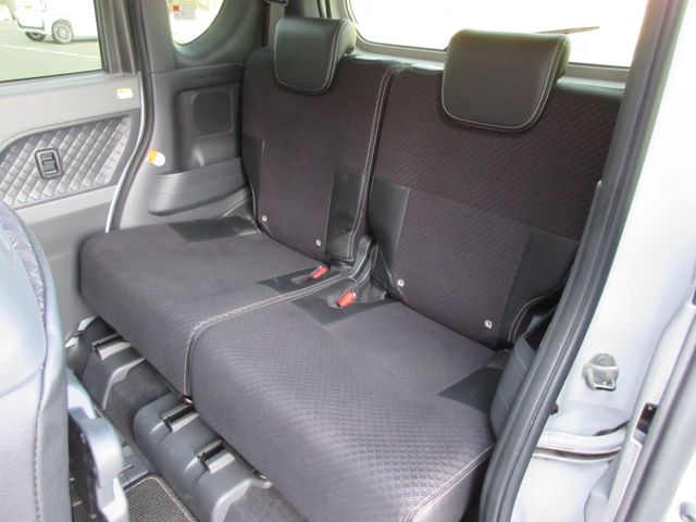 DAIHATSU TANTO CUSTOM 2020 Image 31