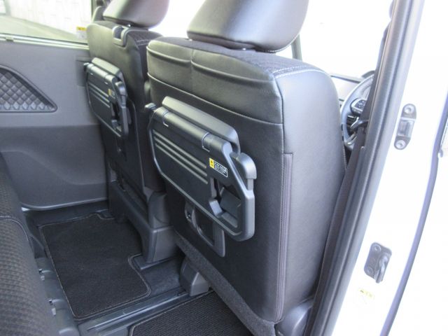 DAIHATSU TANTO CUSTOM 2020 Image 31