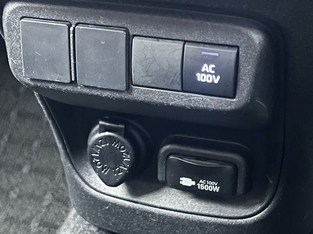 TOYOTA SIENTA HYBRID 2023 Image 31