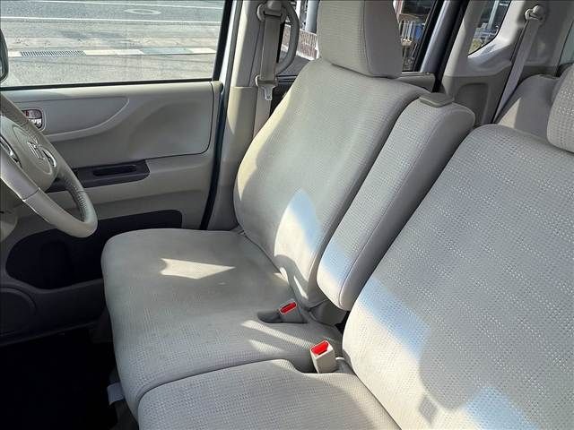 HONDA N BOX 2015 Image 31