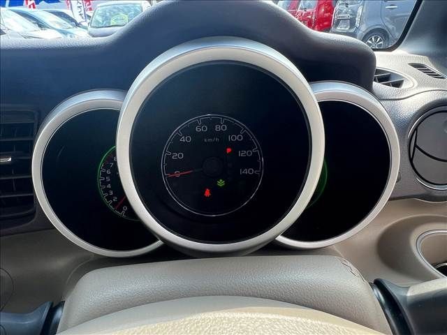 HONDA N BOX 2015 Image 31