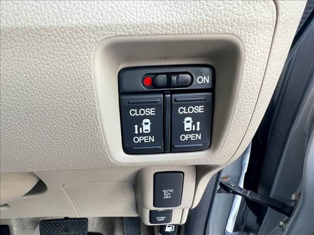 HONDA N BOX 2015 Image 31