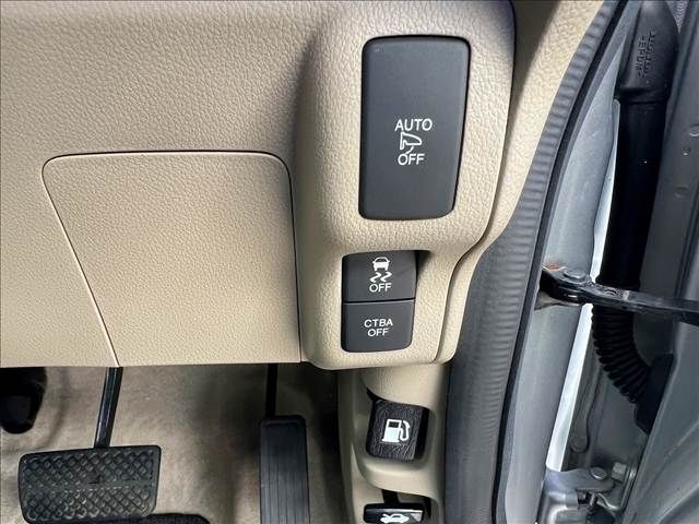 HONDA N BOX 2015 Image 31