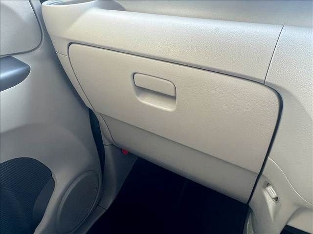 HONDA N BOX 2015 Image 31