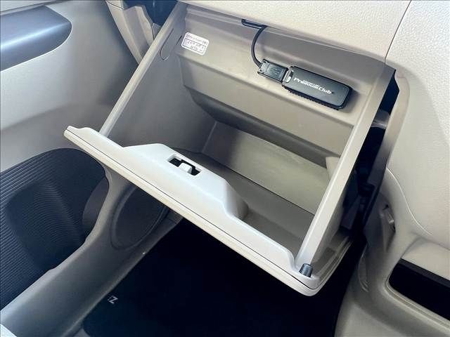 HONDA N BOX 2015 Image 31