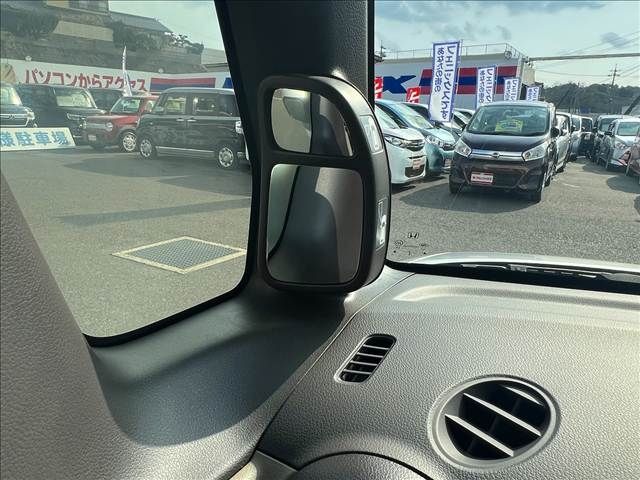 HONDA N BOX 2015 Image 31