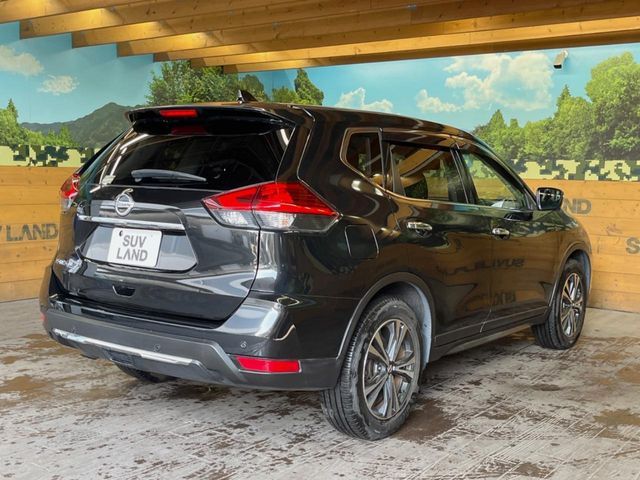 NISSAN X-TRAIL 2WD 2018 Image 31