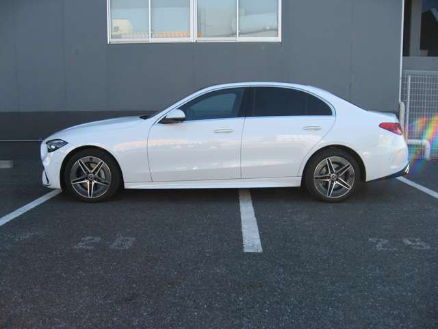 MERCEDES BENZ C CLAS 2024 Image 31