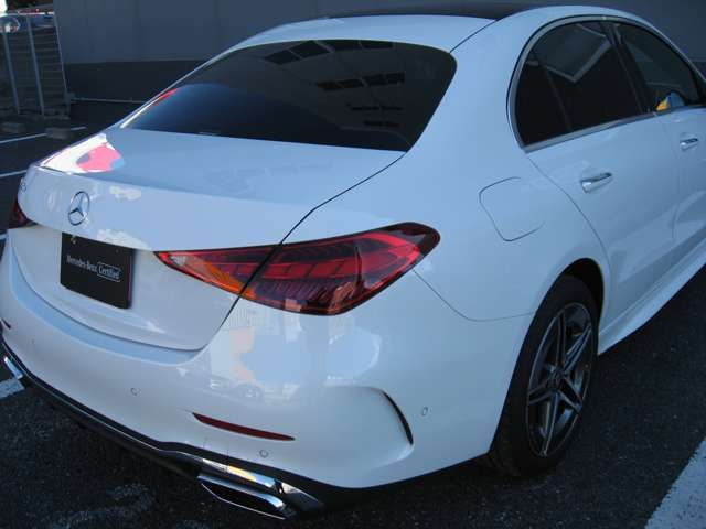 MERCEDES BENZ C CLAS 2024 Image 31