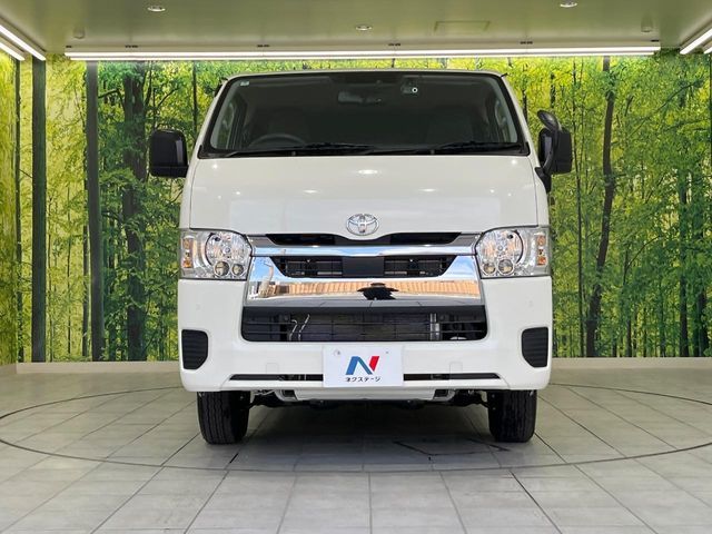 TOYOTA HIACE VAN 4WD 2025 Image 31