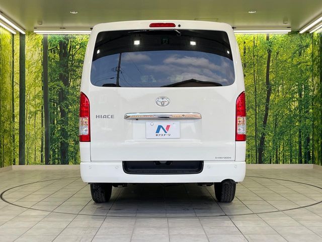 TOYOTA HIACE VAN 4WD 2025 Image 31