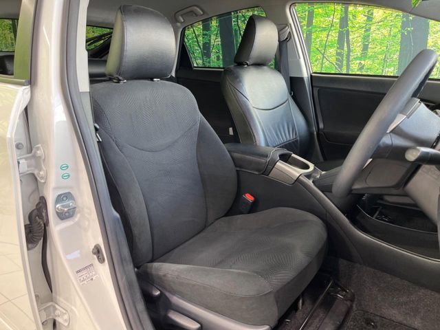 TOYOTA PRIUS 2015 Image 31