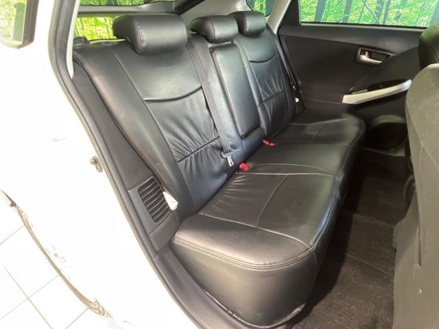 TOYOTA PRIUS 2015 Image 31