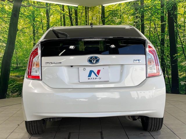 TOYOTA PRIUS 2015 Image 31