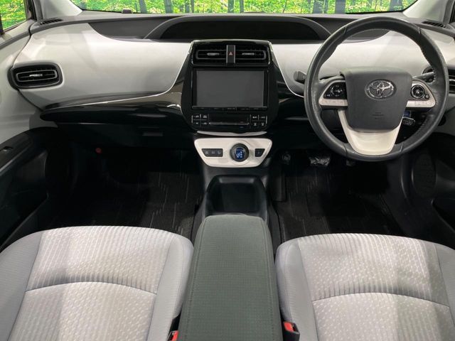 TOYOTA PRIUS 2017 Image 31