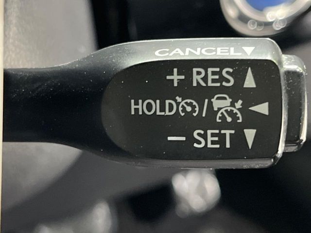 TOYOTA PRIUS 2017 Image 31