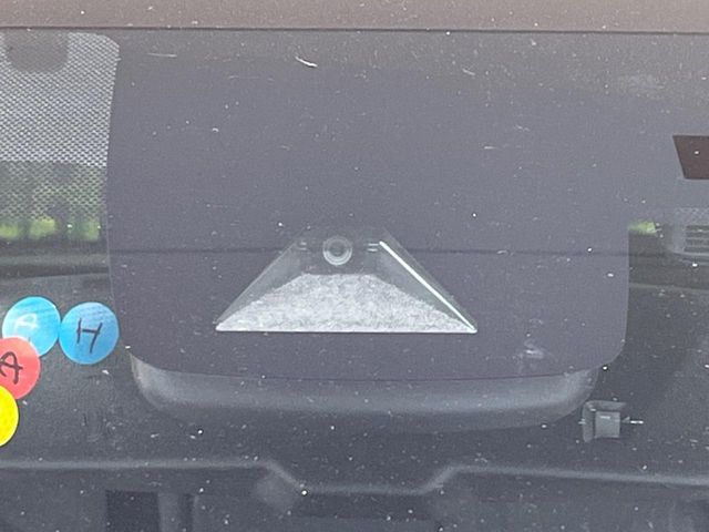 TOYOTA PRIUS 2017 Image 31