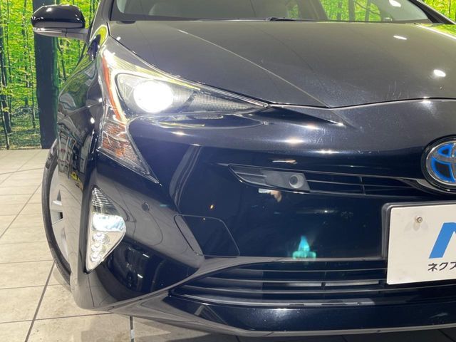TOYOTA PRIUS 2017 Image 31