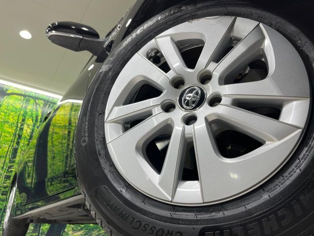 TOYOTA PRIUS 2017 Image 31