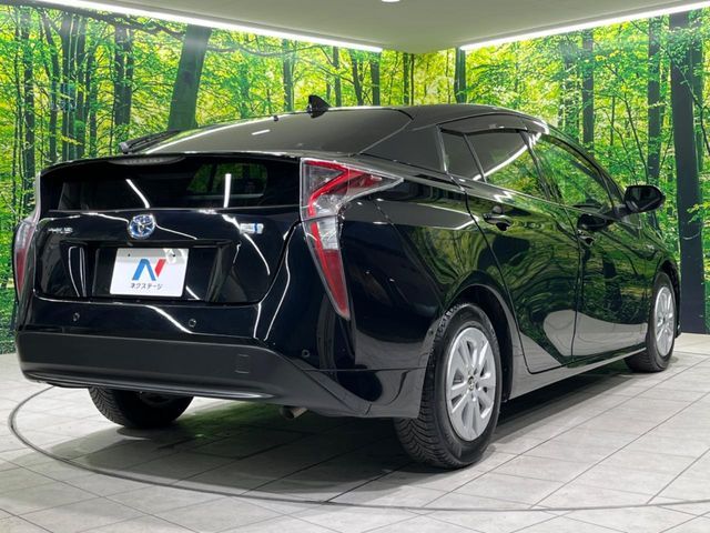 TOYOTA PRIUS 2017 Image 31