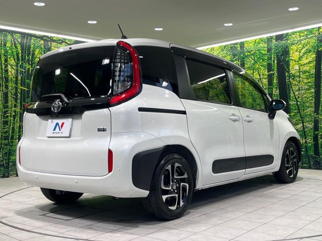 TOYOTA SIENTA HYBRID 2023 Image 31