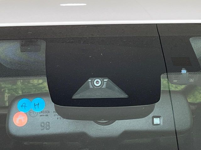 TOYOTA PRIUS 2016 Image 31
