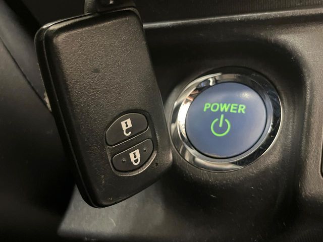 TOYOTA AQUA 2015 Image 31