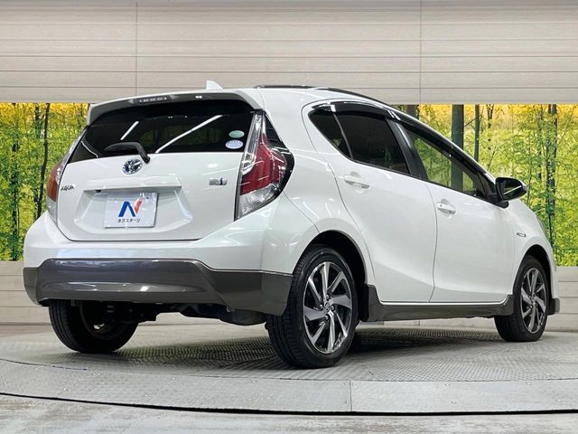 TOYOTA AQUA 2015 Image 31