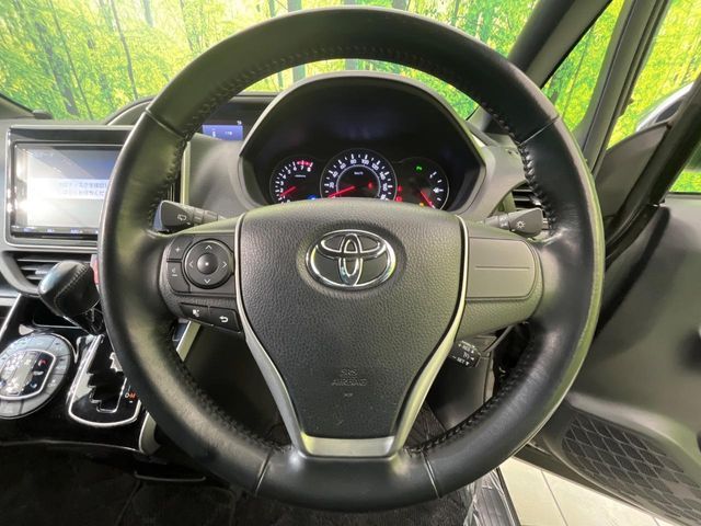 TOYOTA VOXY 2019 Image 31