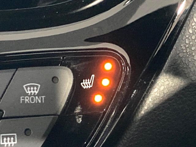 TOYOTA C-HR 2019 Image 31