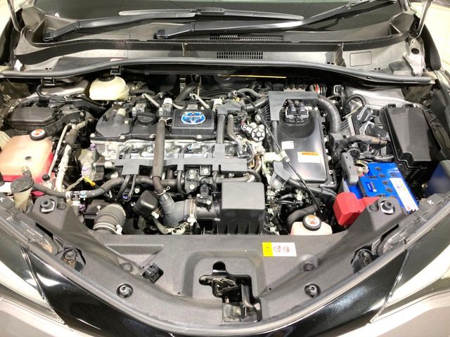 TOYOTA C-HR 2019 Image 31