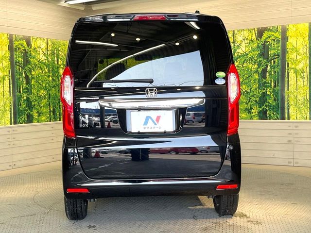 HONDA N BOX 2018 Image 31