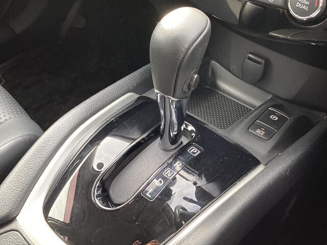 NISSAN X-TRAIL 4WD 2018 Image 31