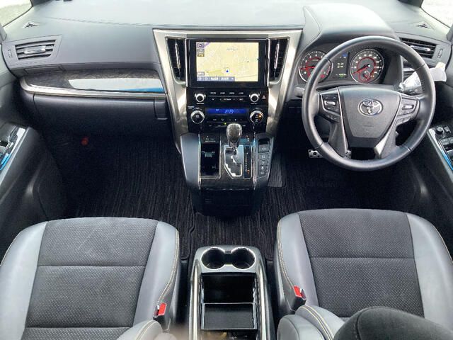 TOYOTA ALPHARD 4WD 2021 Image 31
