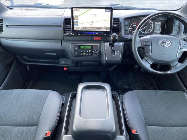 TOYOTA HIACE VAN 4WD 2023 Image 31