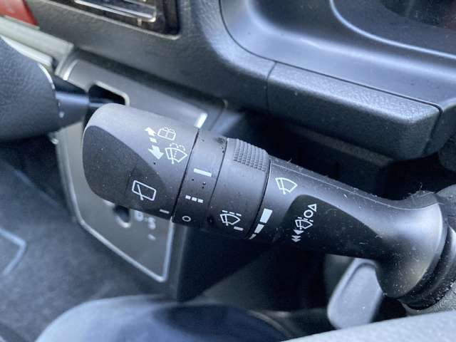 TOYOTA HIACE VAN 4WD 2023 Image 31