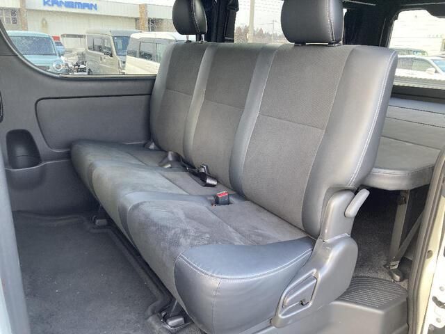 TOYOTA HIACE VAN 4WD 2023 Image 31