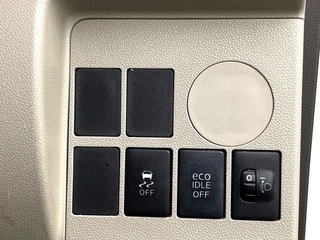 DAIHATSU TANTO 2015 Image 31