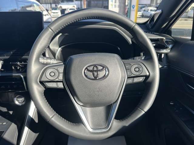 TOYOTA HARRIER HYBRID 2023 Image 31