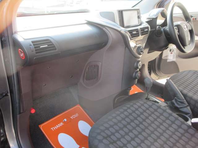 TOYOTA IQ 2009 Image 31