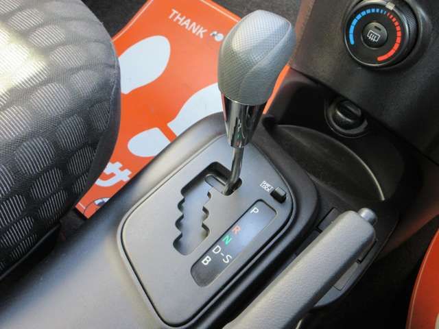 TOYOTA IQ 2009 Image 31