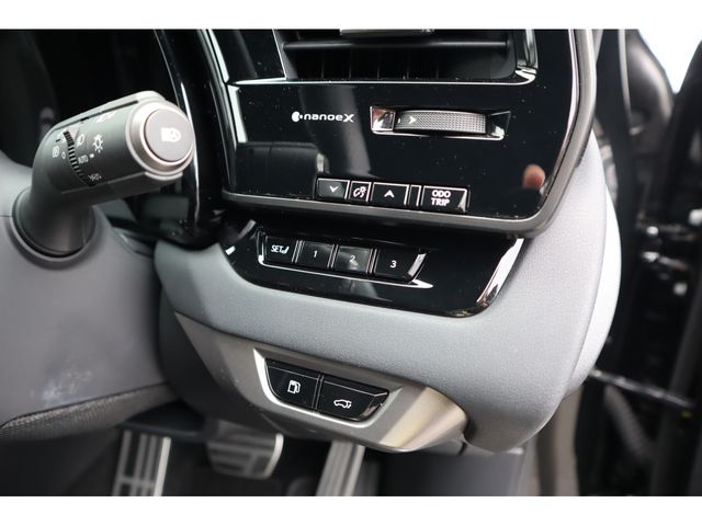 TOYOTA LEXUS RX500H 2023 Image 31