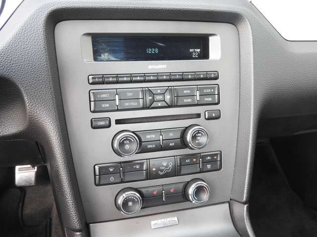 FORD MUSTANG 2012 Image 31