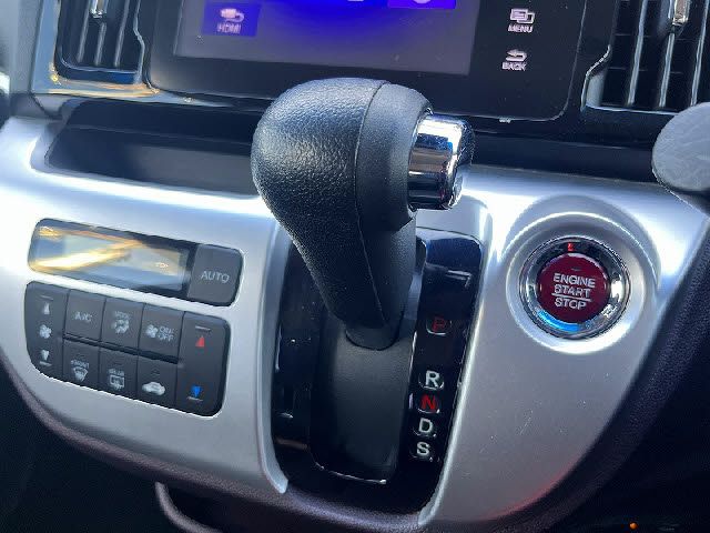 HONDA N-WGN CUSTOM 2015 Image 31